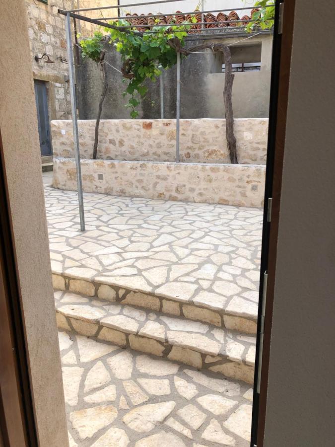 Old Town Apartment Tonka Hvar Town Eksteriør billede