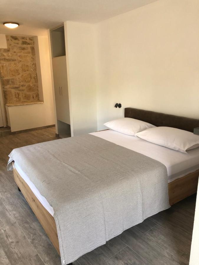Old Town Apartment Tonka Hvar Town Eksteriør billede